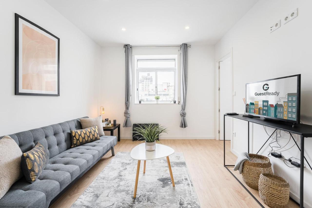 Guestready - Japandi-Chic Home In Central Oporto Esterno foto