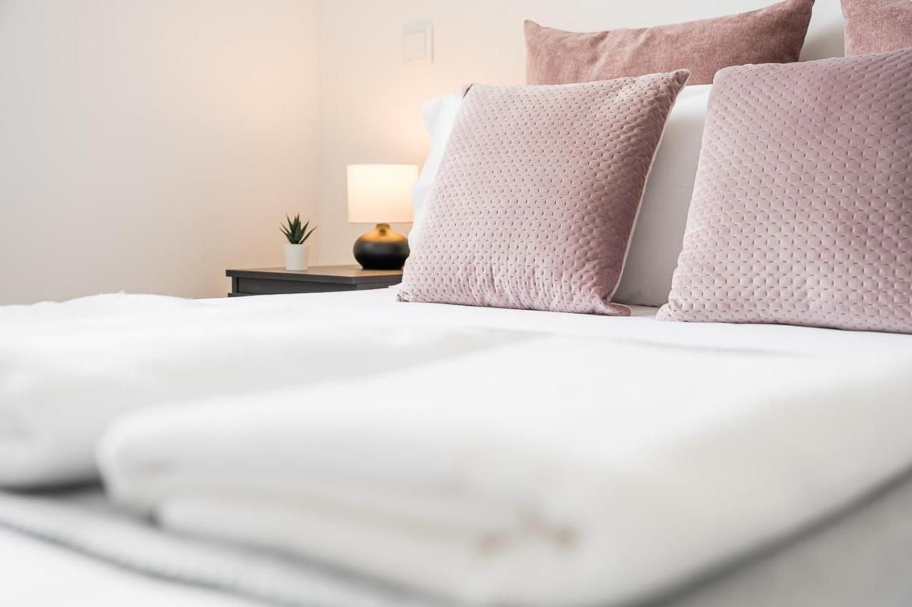 Guestready - Japandi-Chic Home In Central Oporto Esterno foto